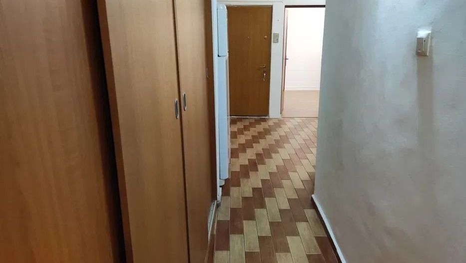 AP. 3 CAMERE GORJULUI, LOC PARCARE, BOXA SUBSOL, CENTRALA TERMICA - Poză 8