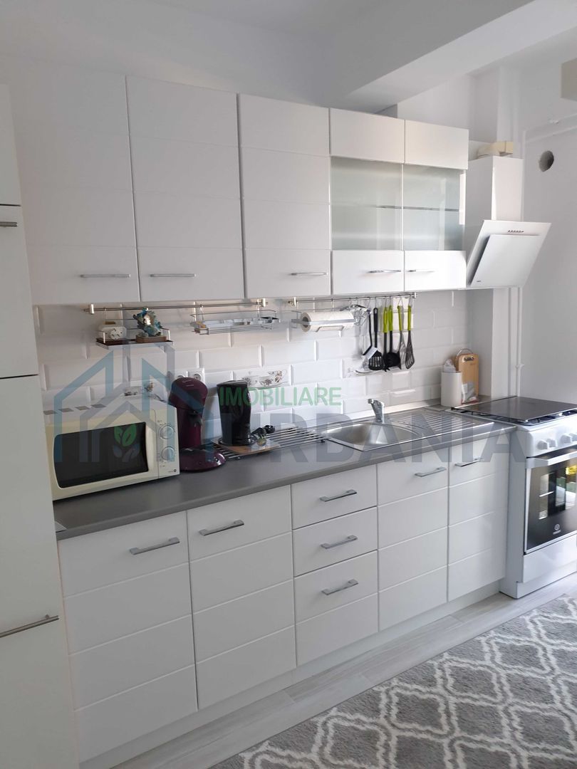 De vanzare apartament cu o camera 32mp complet utilat etajul 2 cu lift - Poză 1