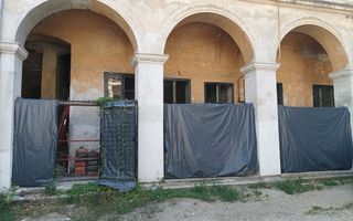 Vand apartament la parter in zona ultracentrala Satu Mare - Poză 2