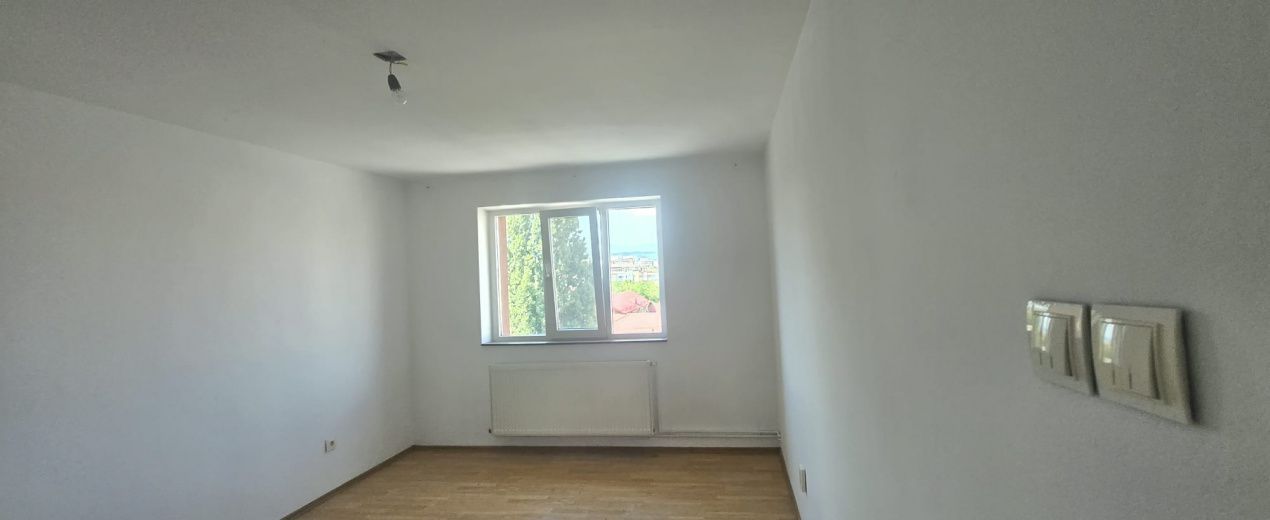 De vânzare apartament 2 camere decomandat | Zona 8 Mai - Poză 18