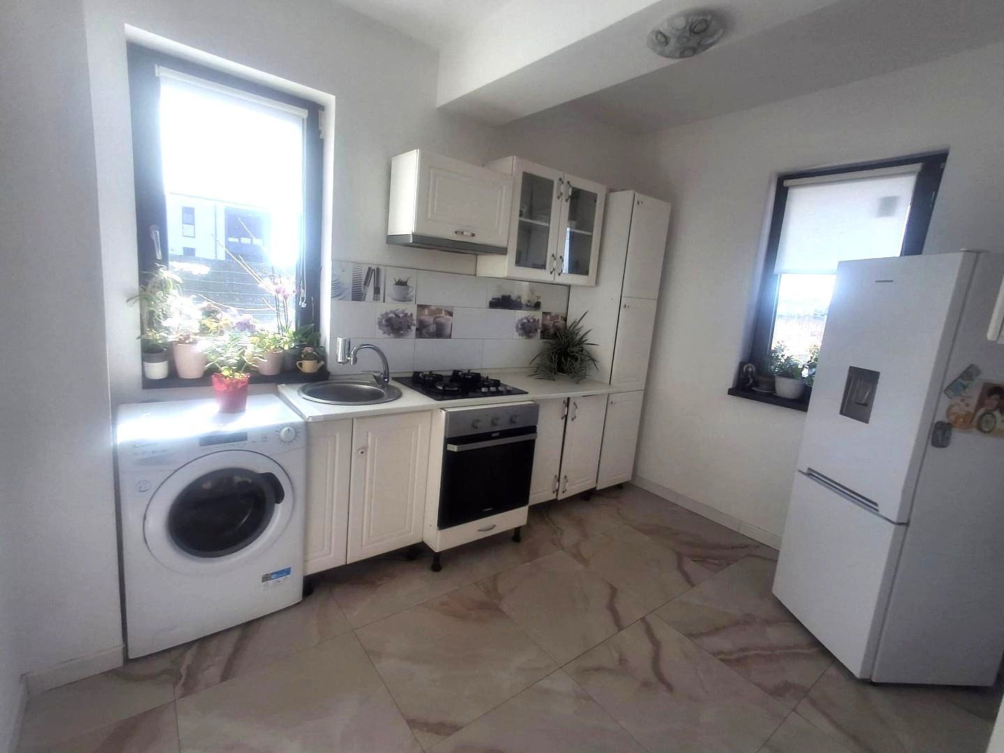Vilă Duplex cu curte generoasa |Otopeni - Poză 4