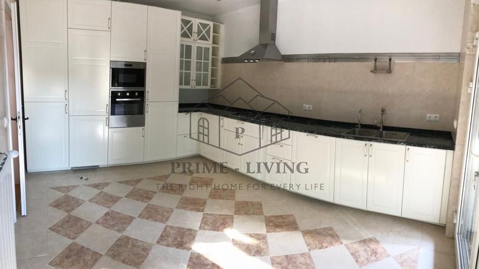 VILA CU 4 DORMITOARE IN COMPLEX REZIDENTIAL - Poză 2