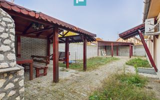 Casă spațioasă cu 4 camere în Vladimirescu - Poză 18