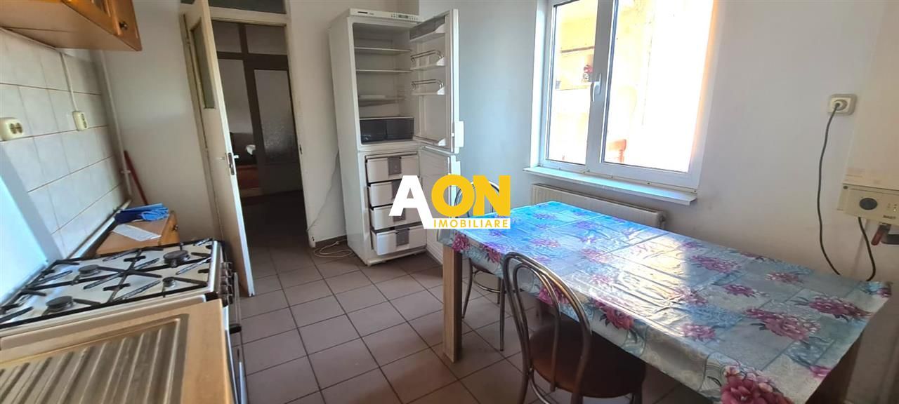 Apartament de vanzare, 3 Camere, 2 Bai, Zona Stadion - Poză 6