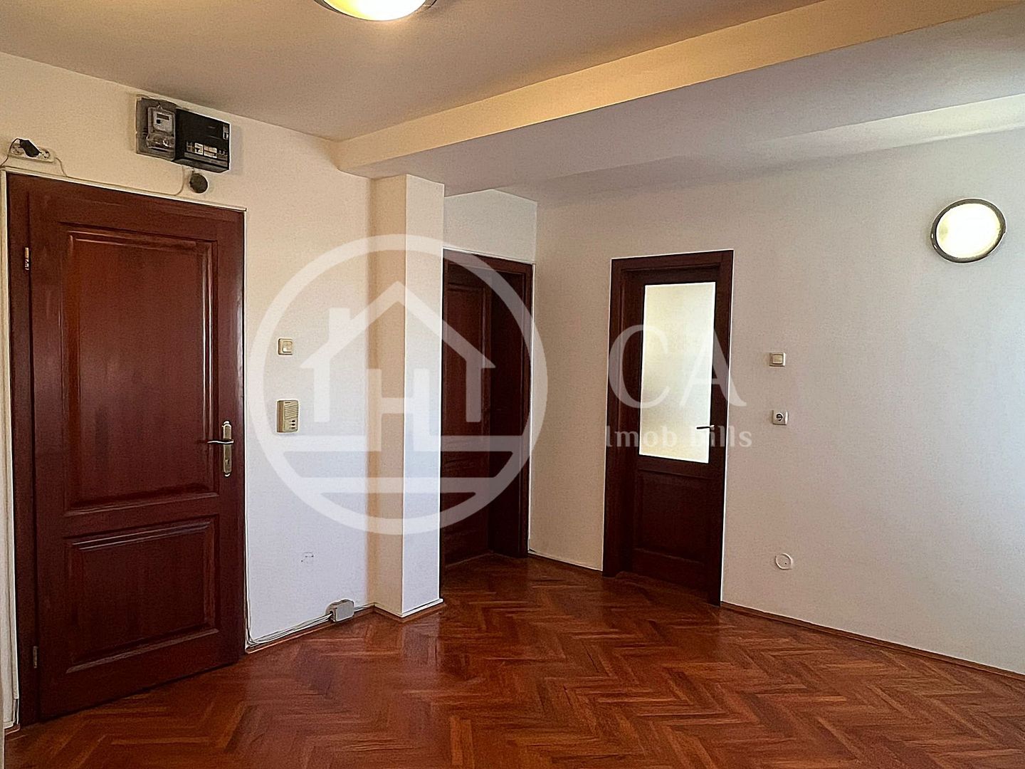 Apartament cu 4 camere de vanzare Ultracentral Oradea - Poză 4