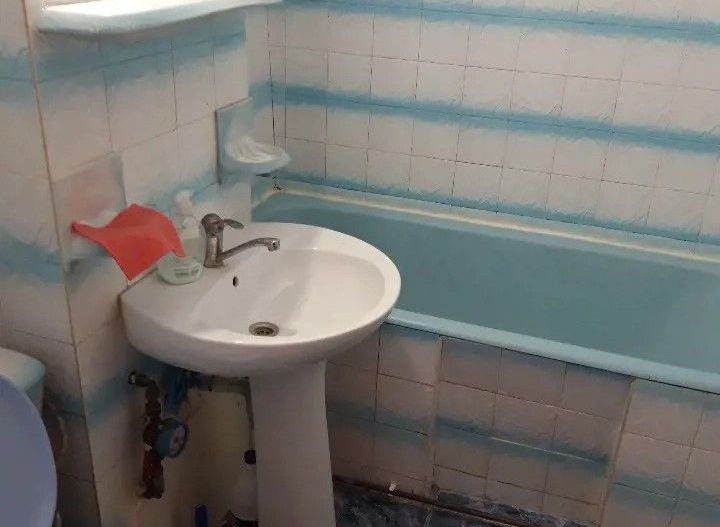 Etaj 2  zona Lipovei 2 camere centrala proprie - Poză 5