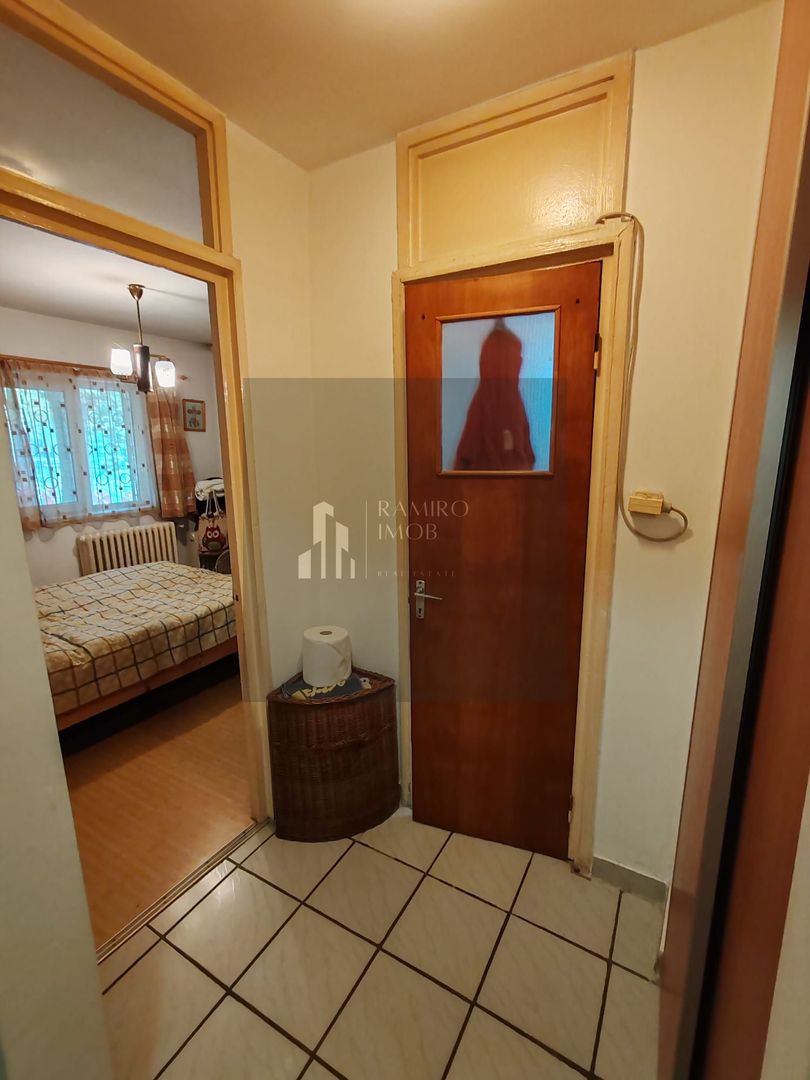 Apartament 2 camere, Sector 4, Resita/Luica, decomandat, spatios - Poză 6
