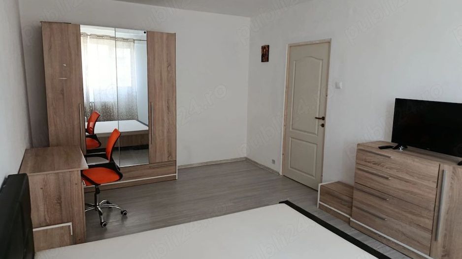 Garsoniera langa metrou 1 Decembrie, renovata, pret negociabil, etaj 4 din 9 - Poză 2