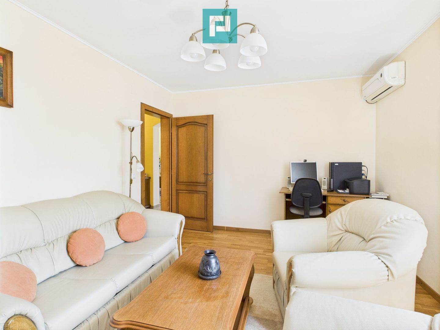 Casă cochetă în Sânleani - Cartierul Florilor - Poză 4