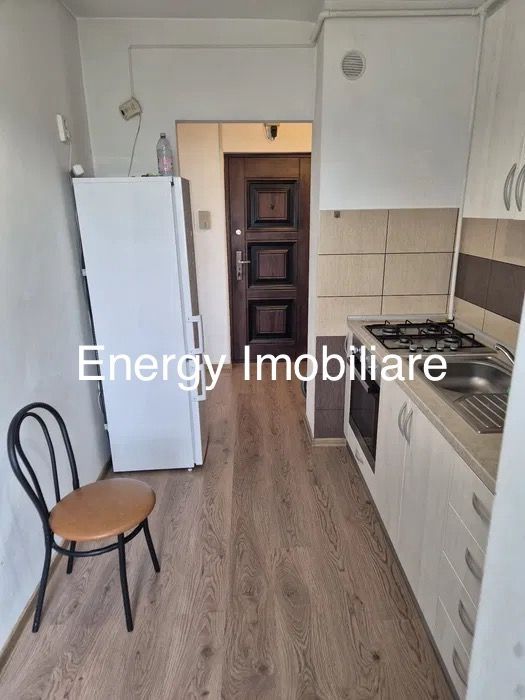 Apartament cu 3 camere,zona Tudor - Poză 7