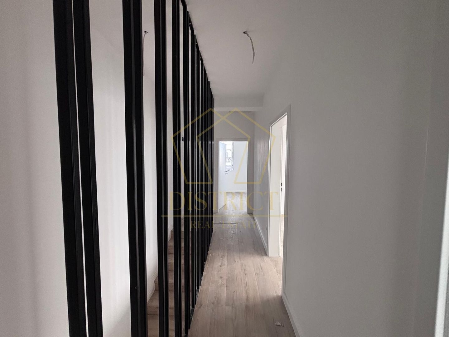 COM 0% Duplex cu 4 camere, panouri, pompe de caldura | Giroc - Poză 15