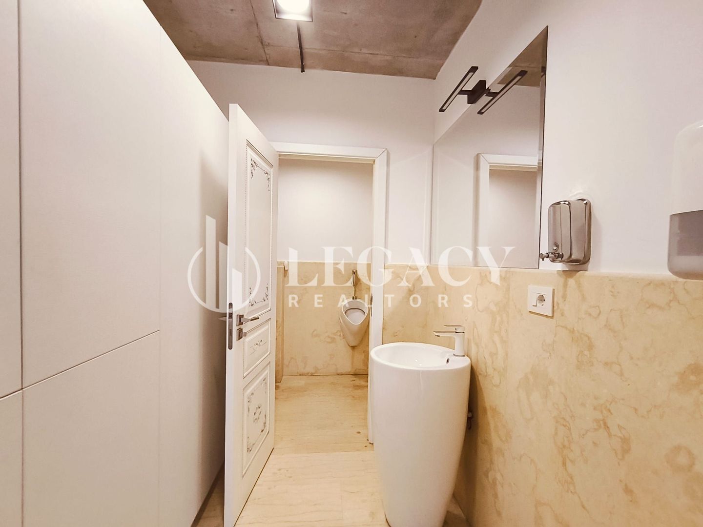 Ofertă!!! Spațiu comercial de închiriat - bloc Inamstro, Copou - Poză 6