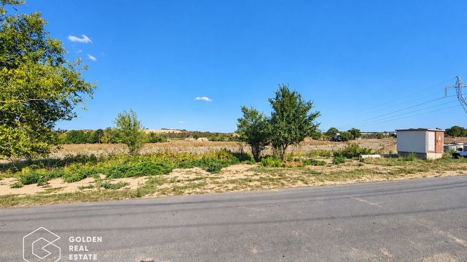 Teren Intravilan, 7000 mp, oras Lipova - Poză 1