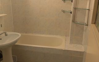 Apartament cu 4 camere - decomandat/ etajul 3/ Zona Dacia - Poză 11