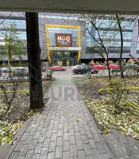 Inchiriez apartament 3 camere decomandat  zona Palas - Poză 1