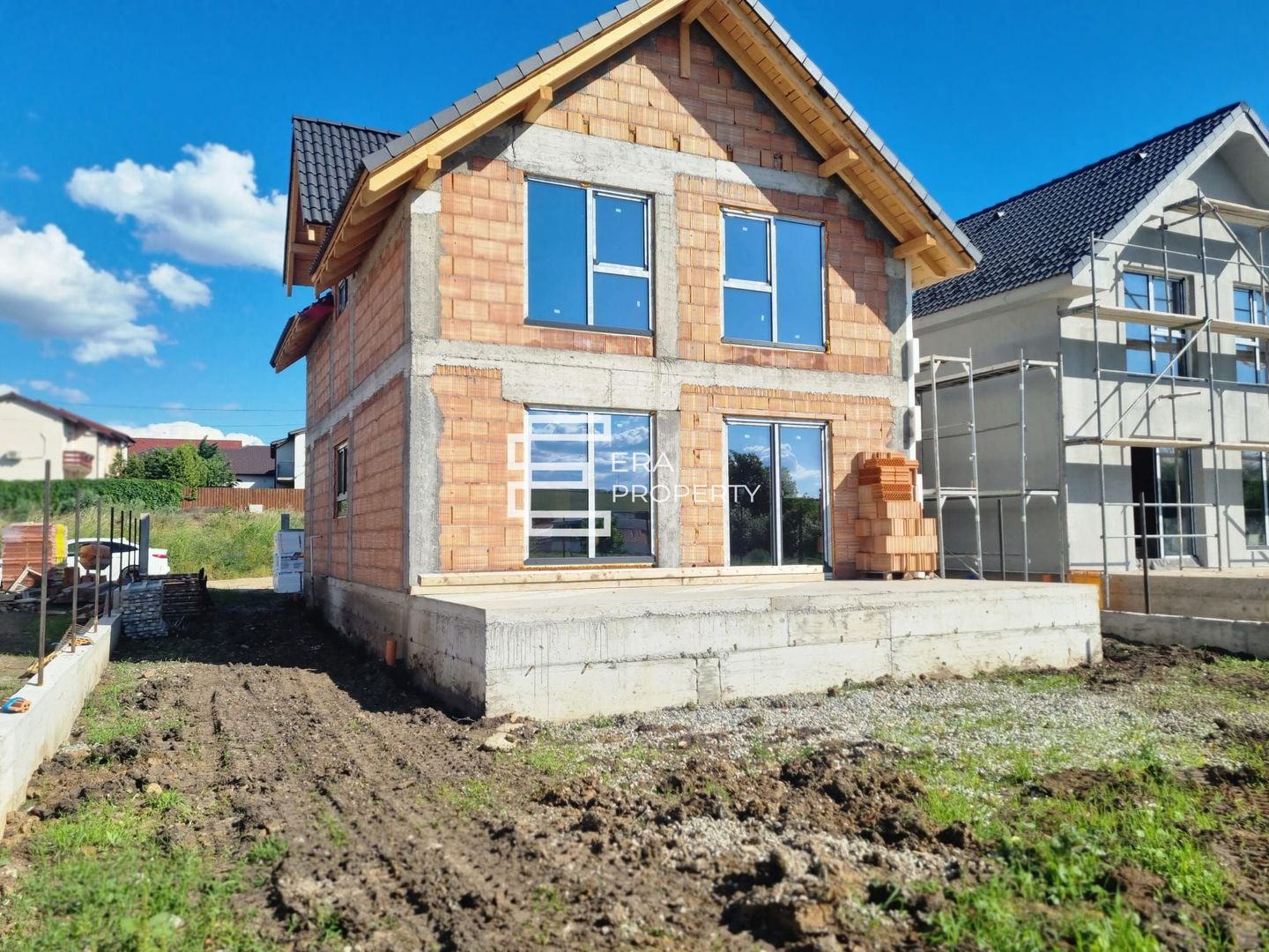 Casă nouă, 5 camere, terasă 22 mp, teren 340 mp – Șura Mare - Poză 2