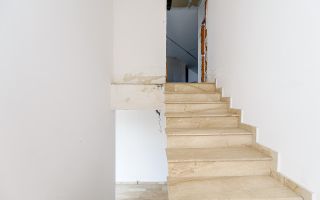 Clădire comercială în zona Grădiște. - Poză 31