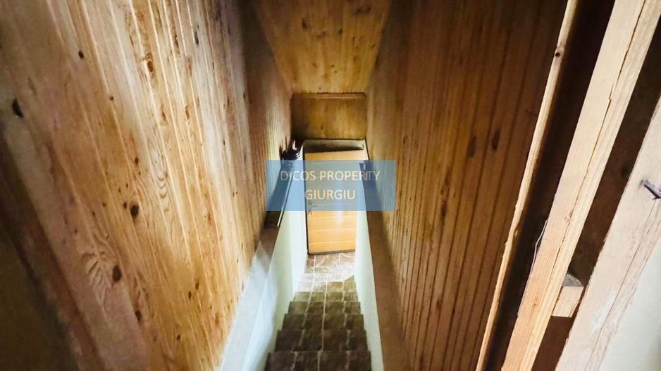 De vânzare – casă situată pe strada Nicolae Iorga - Poză 17