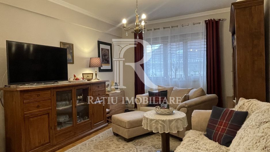 Apartament la casa | 3 Camere | Central | Oradea - Poză 1