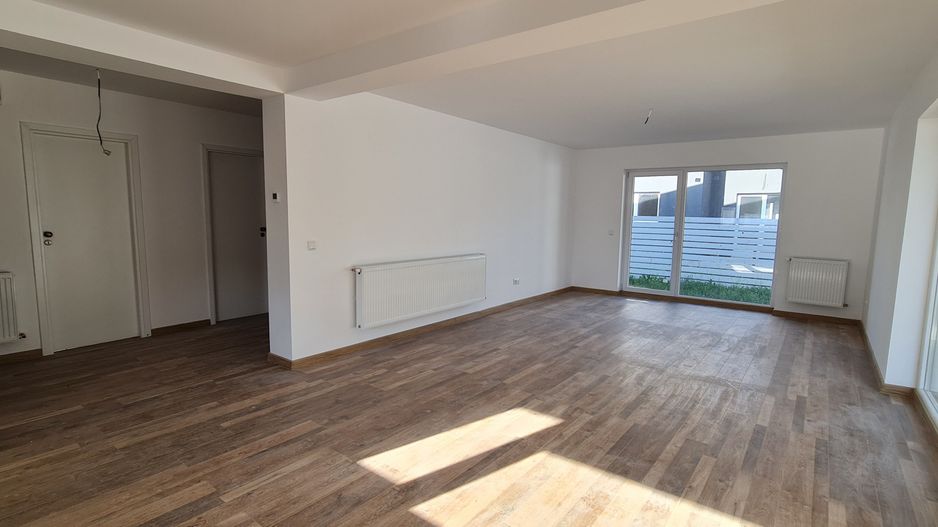 Casa finalizata si intabulata 3 camere Cartier Izvor Tarlungeni Brasov - Poză 4