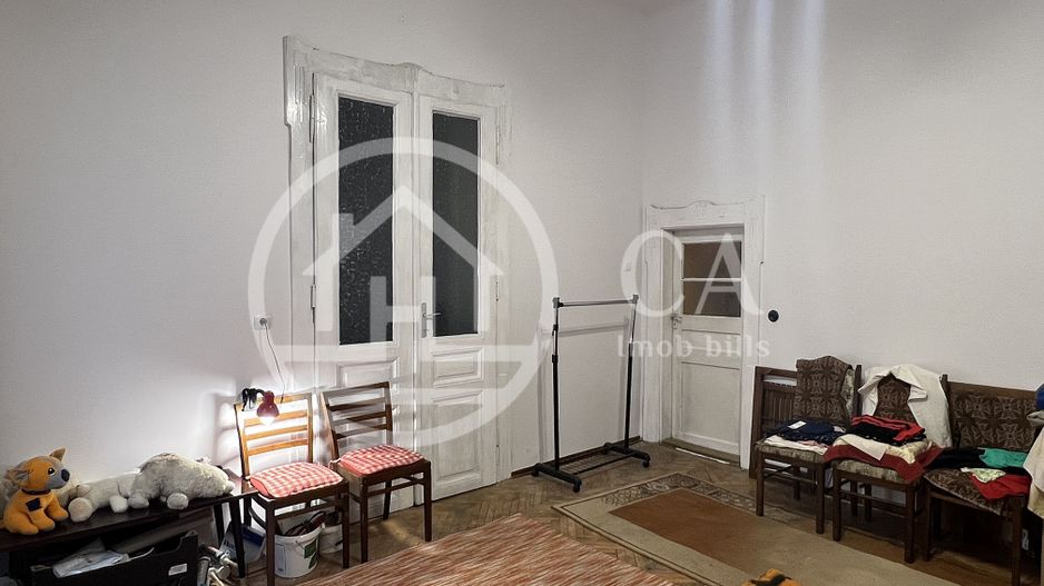 Apartament cu 3 camere de vanzare Central Oradea - Poză 8