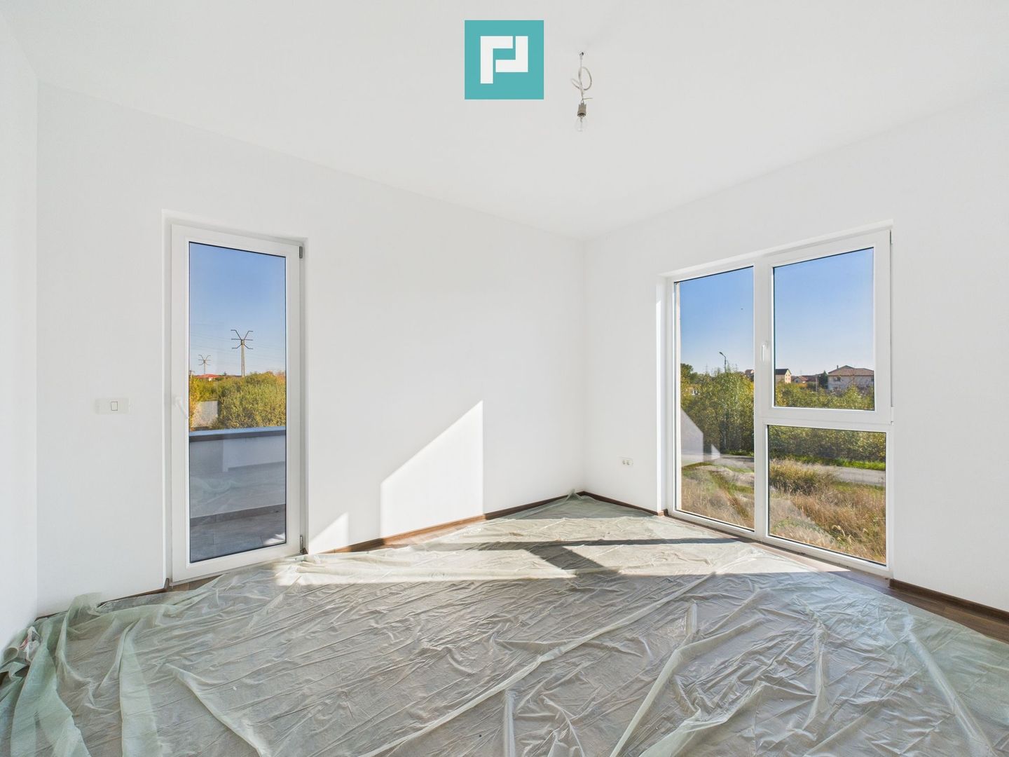 Apartament cu 2 camere în Ghiroda - Poză 2