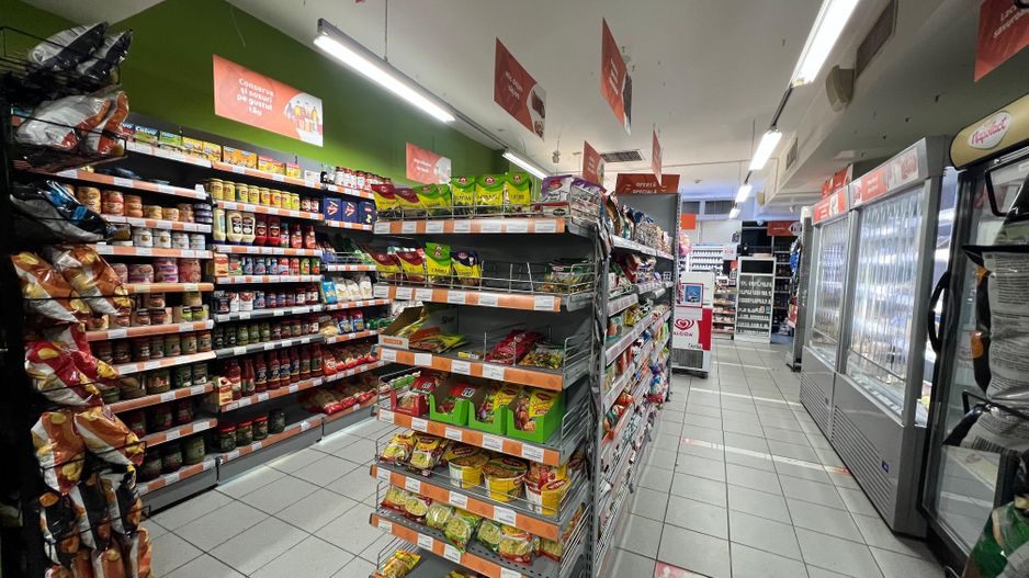 Oportunitate de Investiție | Spațiu Comercial cu Chiriaș Stabil (La Doi Pași) - Poză 2