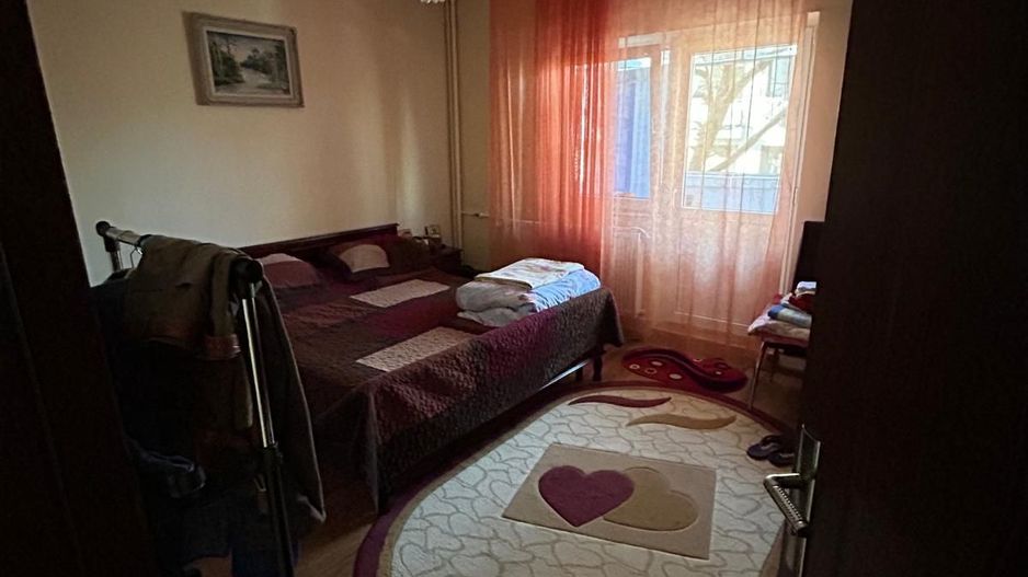 Vanzare 4 camere 13 Septembrie -An 89 - Poză 3