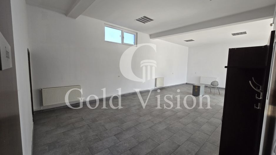 Spatiu comercial de 175 mp, parcare, curte de 150 mp, strada Gh. Doja - Poză 2