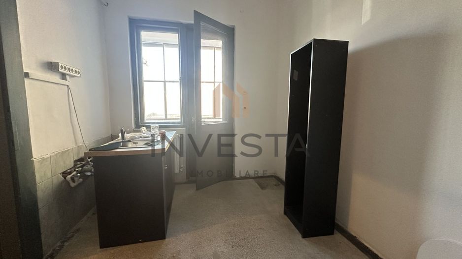 Apartament 4 camere 115 mp Ultracentral etaj intermediar pe Eroilor! - Poză 14