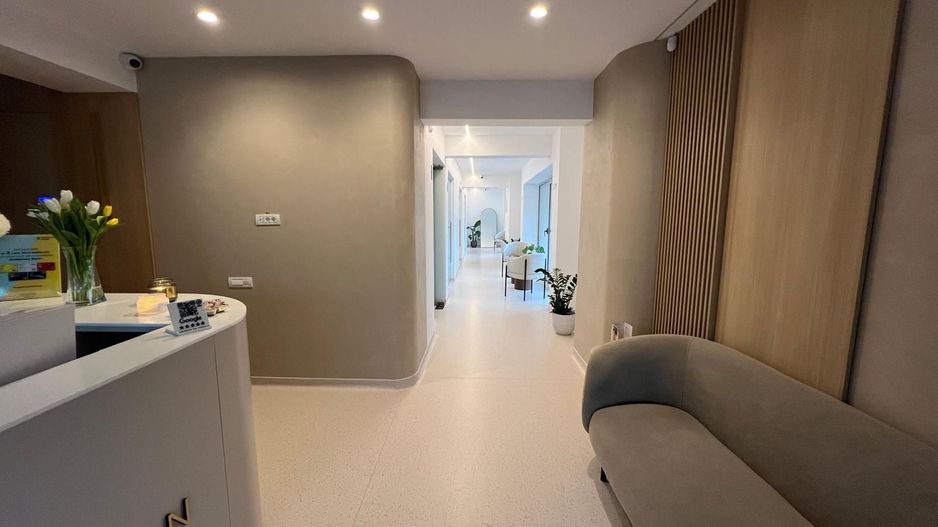 Spațiu comercial de vânzare – 247 mp utili, împărțiți în 2 unități - Poză 11