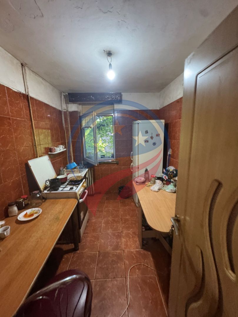 Apartament 3 camere Caldea Bucuresti-Rotonda-de renovat - Poză 1