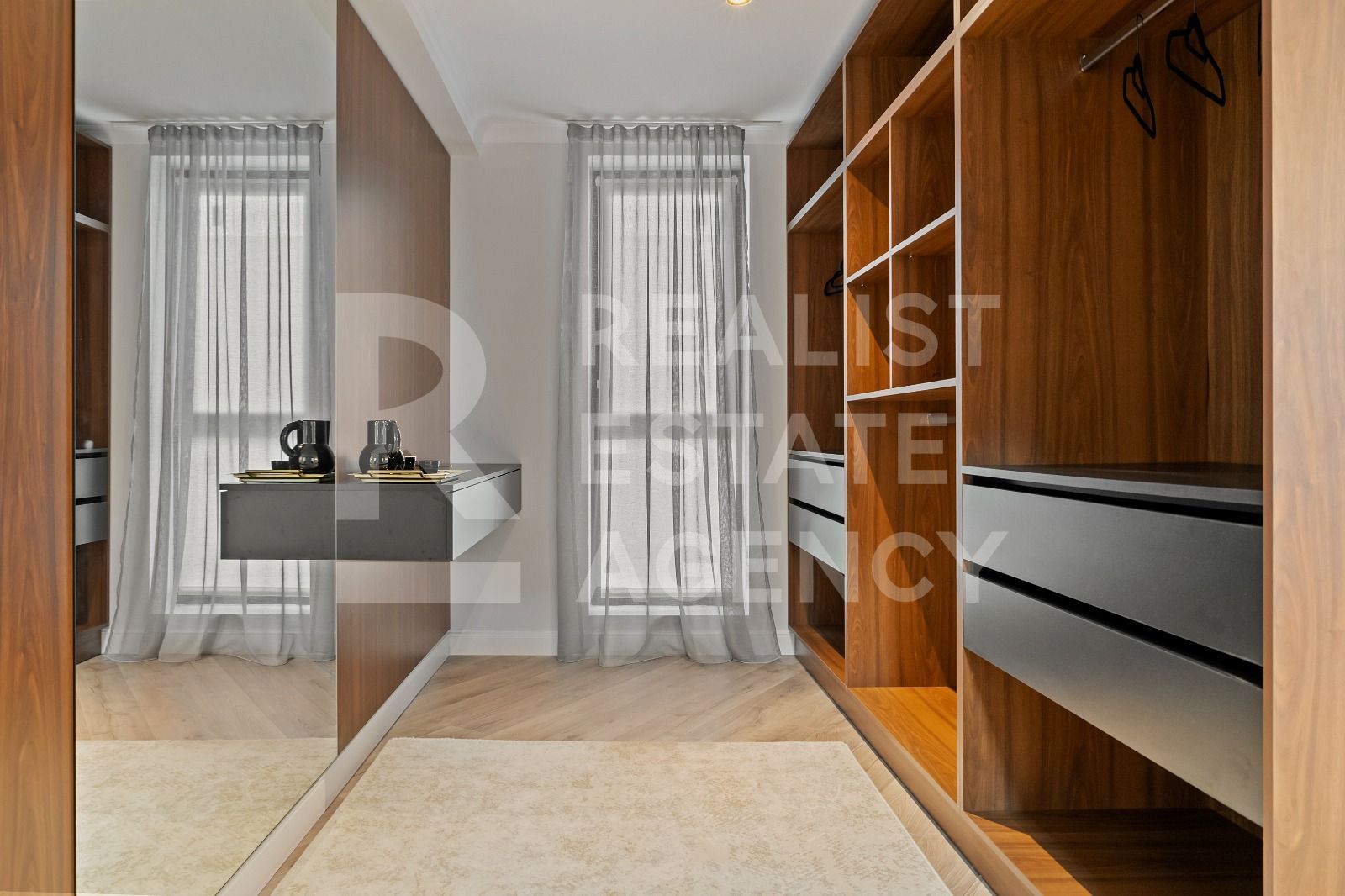 Vilă de lux situată într-un cadru natural deosebit - Poză 8