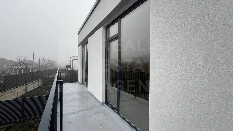 Vânzare, Hi-Tech, 2 nivele, 3 camere, str. Budești, Colonița. - Poză 4