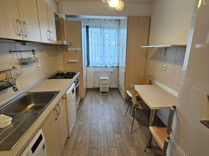 Apartament 3 camere  Bazilescu/ Damaroia - Poză 5