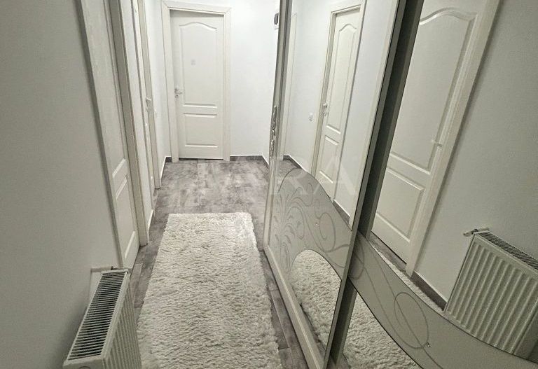 Apartament 2 camere, zona Vivo, complet mobilat, bloc cu lift. - Poză 4