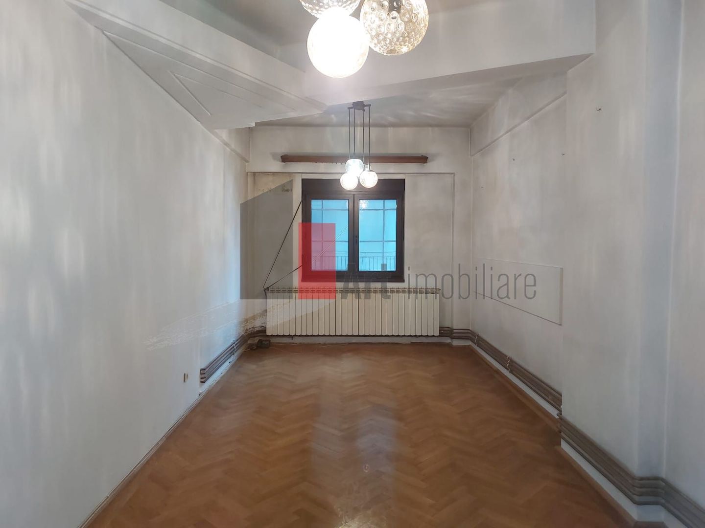 Apartamentul "BEQUEM",  180 mp suprafata totala, CONSOLIDAT, GARAJ IN ACTE, BOXE - Poză 6
