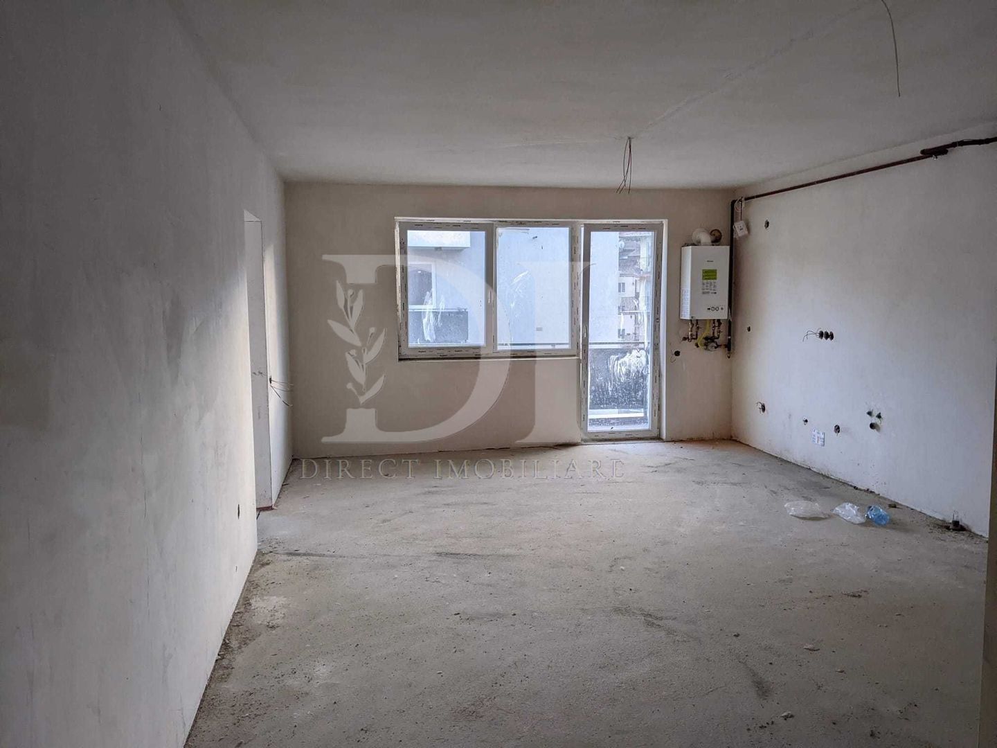 Apartament 3 camere / Zona Florilor / Floresti - Poză 1