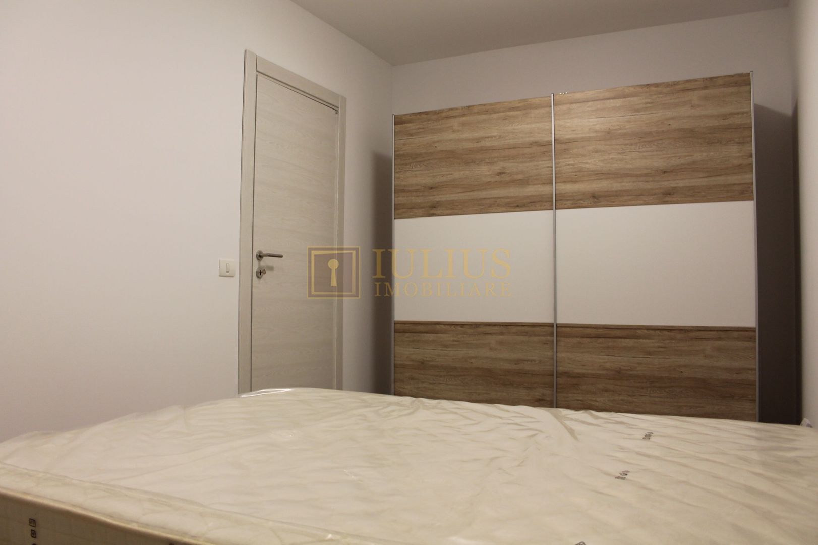 Apartament modern, doua camere cu loc de parcare privat si acoperit - Braytim - Poză 8