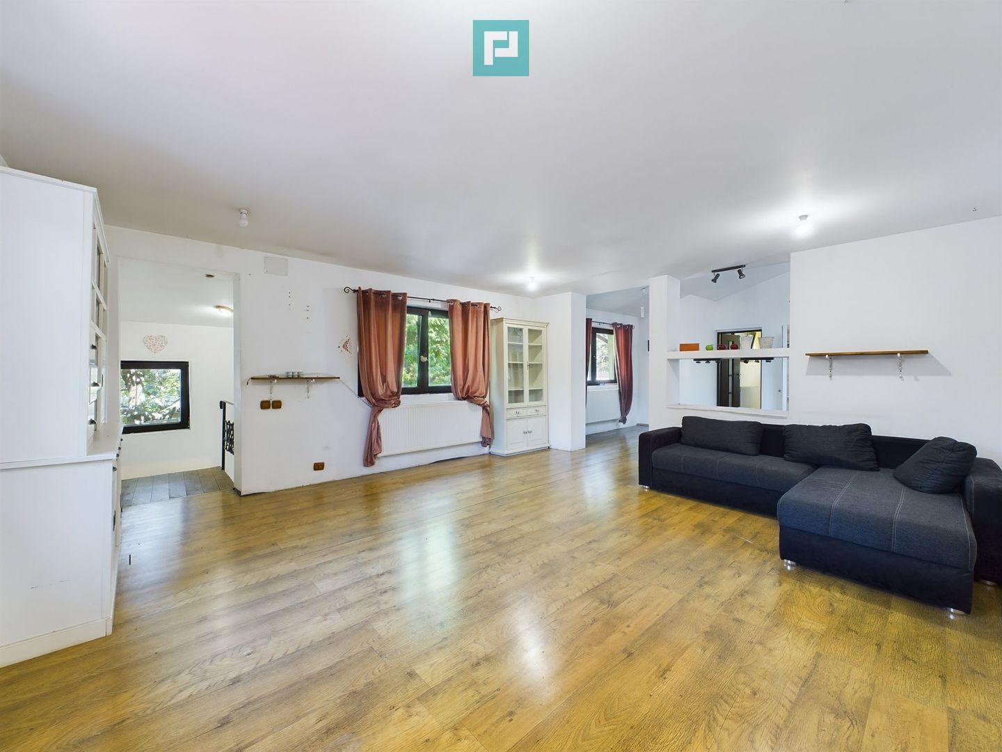 Casă ideală pentru birouri sau locuință pe Bulevardul Basarabia - Poză 1