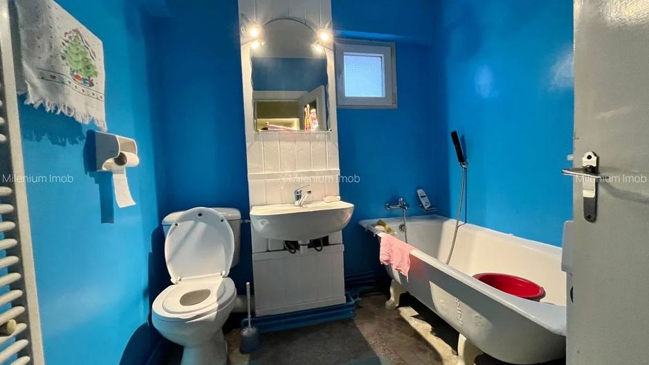 Comion 0%. Apartament trei camere, doua bai, Tractorul. - Poză 5