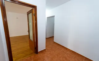 Apartament 3 camere decomandat, 88 mp, an 1982, Piata 1 Mai, Victoriei - Poză 11