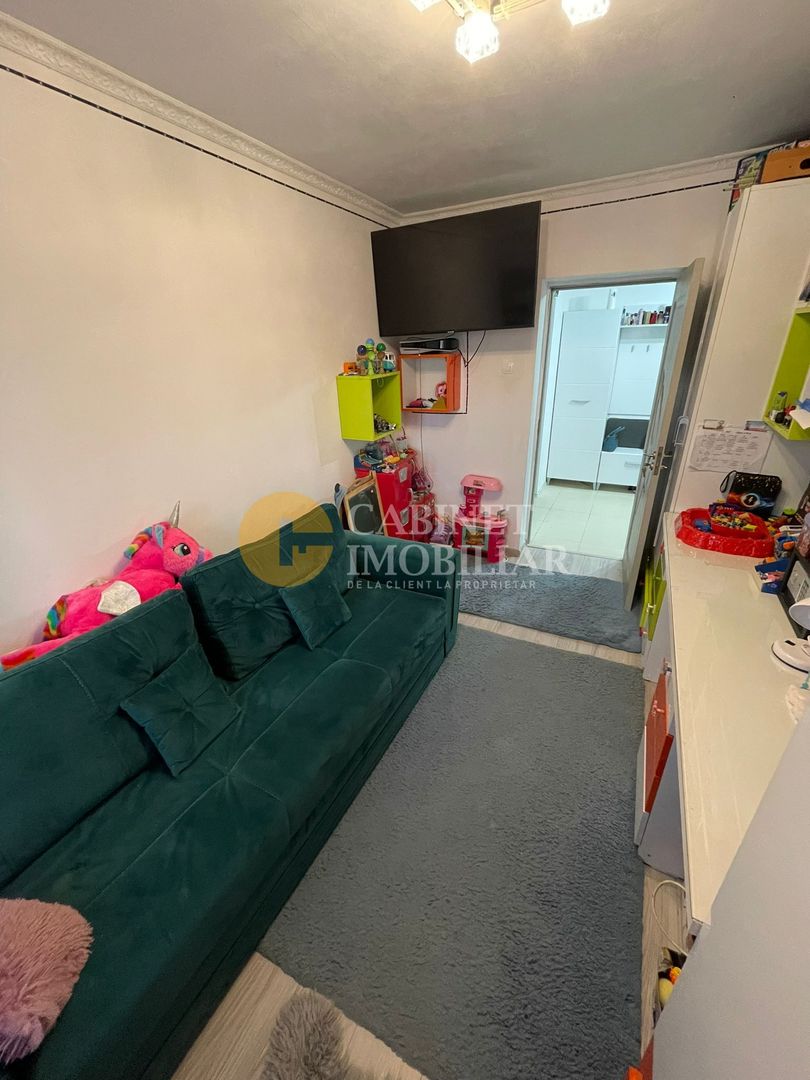 FARA RISC - PODU ROS - LICEUL EMIL RACOVITA - 3 CAMERE - RENOVAT - Poză 7