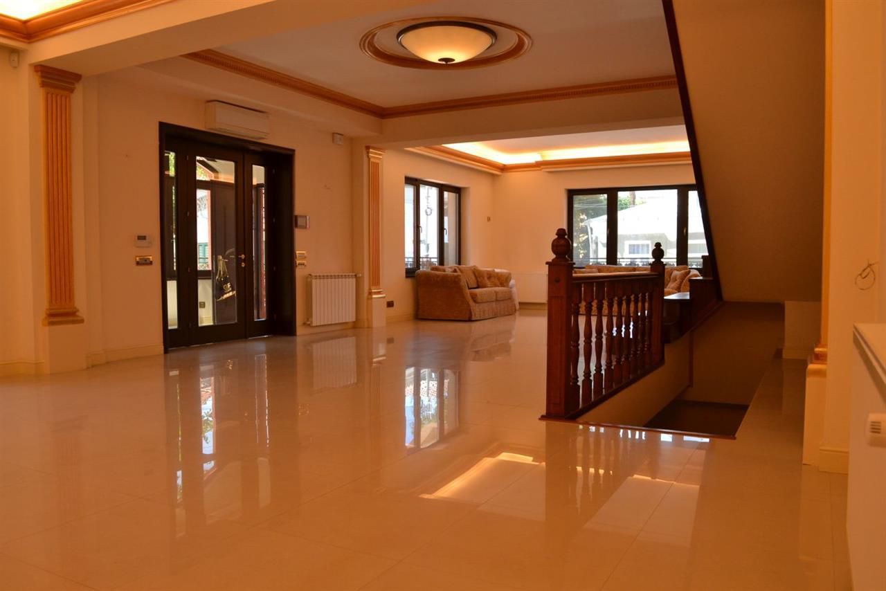 Vila de lux Unirii - Mitropolie Comision 0% - Poză 8