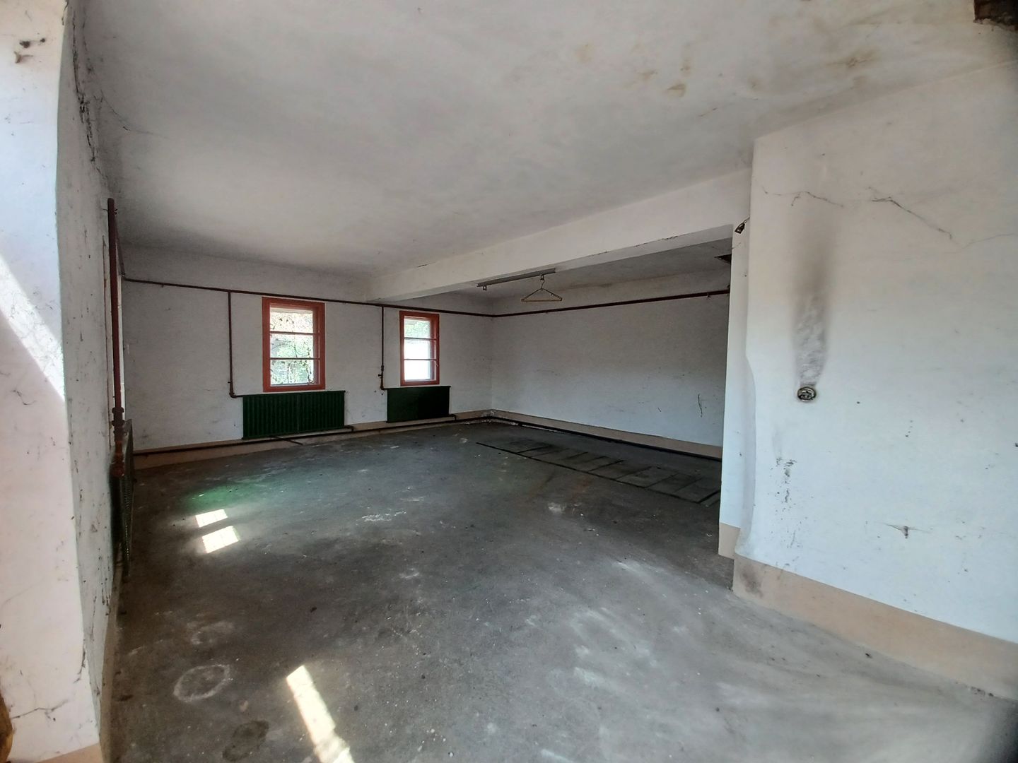 Casă, singur în curte, 500 mp, Muntele Găina. 157 000 E. Comision 0. - Poză 16