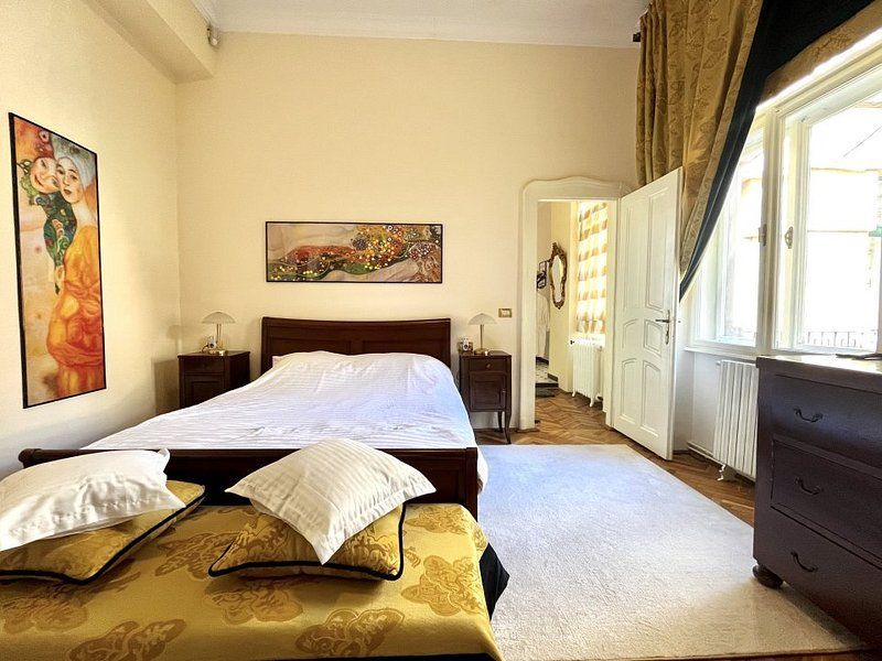 Tur virtual-2 camere, elegant arhitectural,  vedere in Piața Victoriei - Poză 13