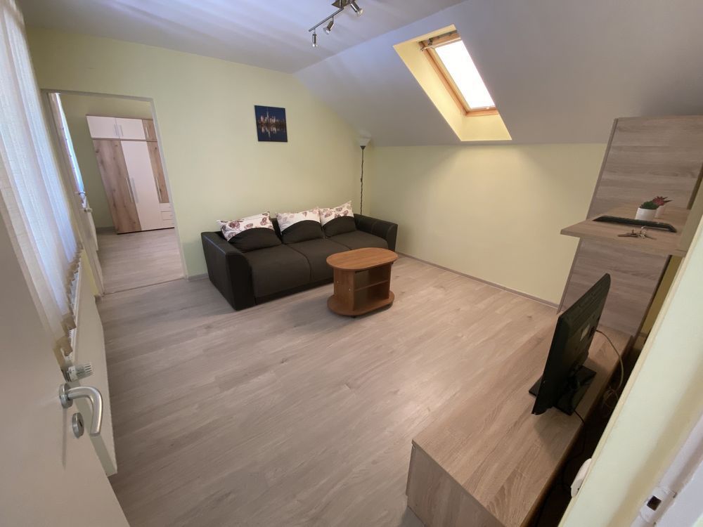 apartament 2 camere la casa - Poză 2