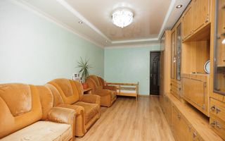 Vânzare, apartament, 3 camere, str. Luceafarul ,sat. Dobogea. - Poză 8