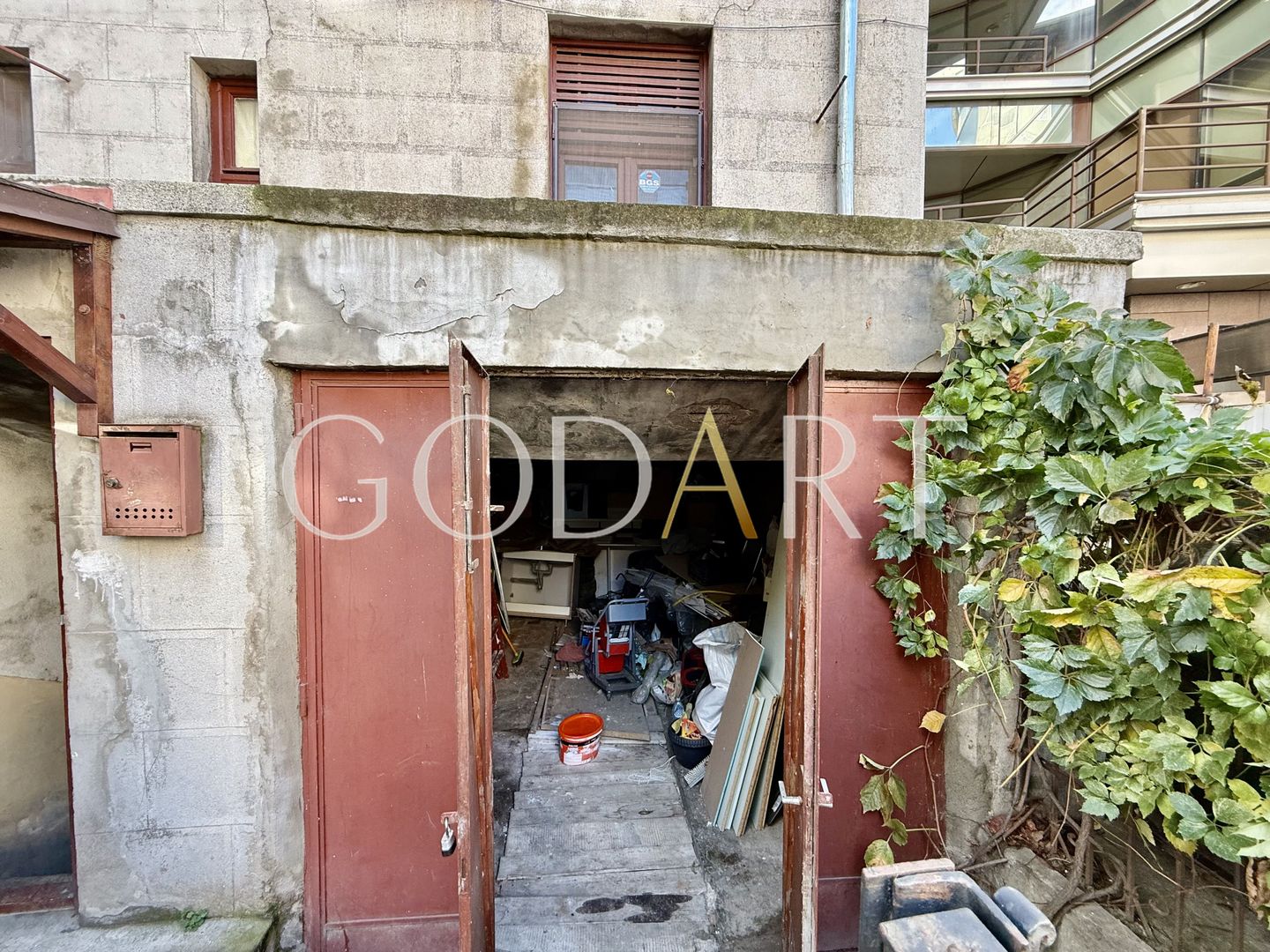 Apartament in vila | Ultracentral | 2 intrări | Garaj 30 mp | Renovat - Poză 21