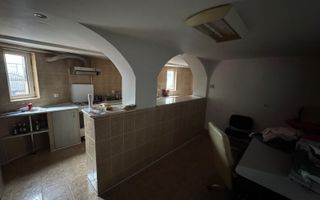 Vila cu 6 camere, 420mp,  teren 720mp, parcari, Zona Shopping City - Poză 14